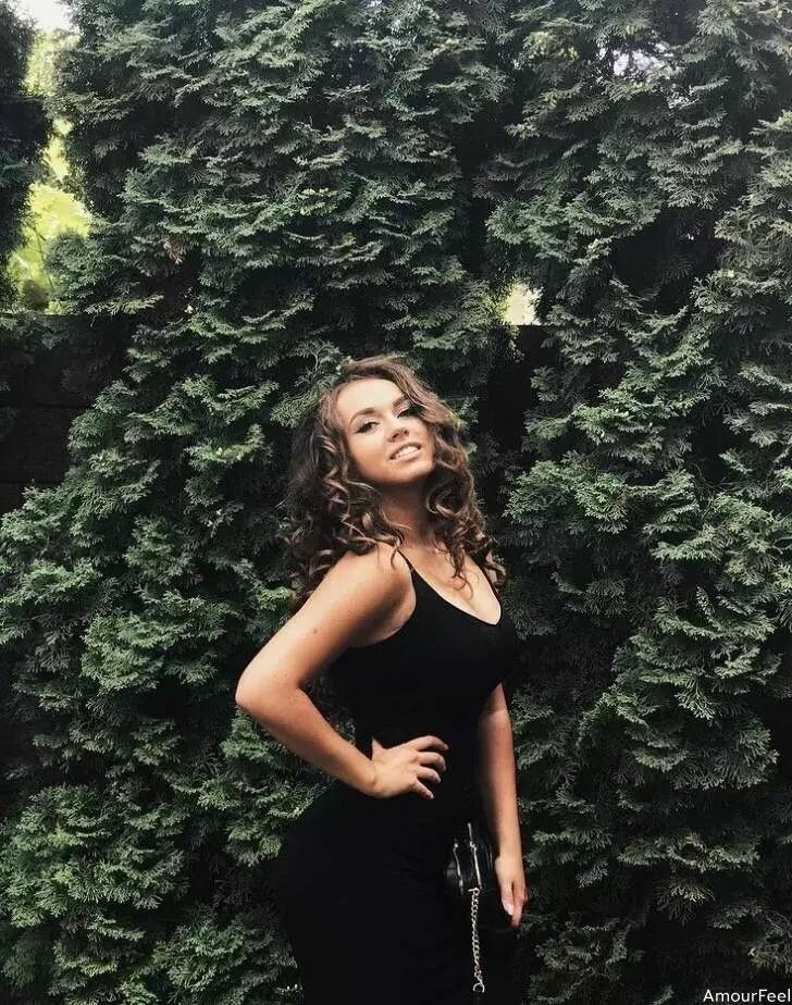 Yevheniia Profile image 6