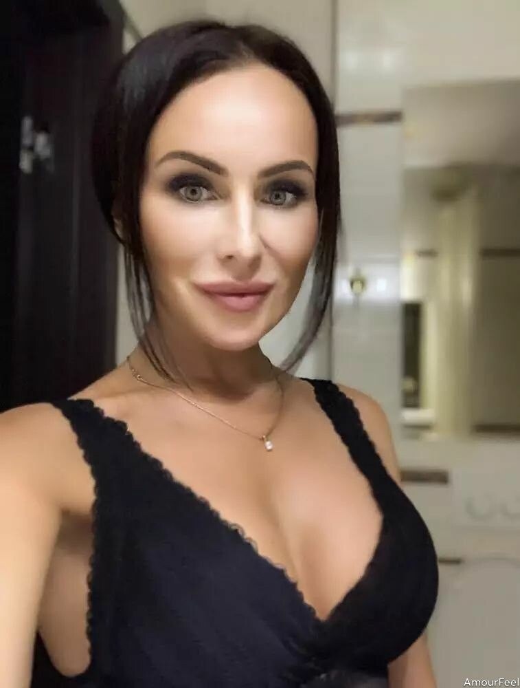 Angelika Profile image 2