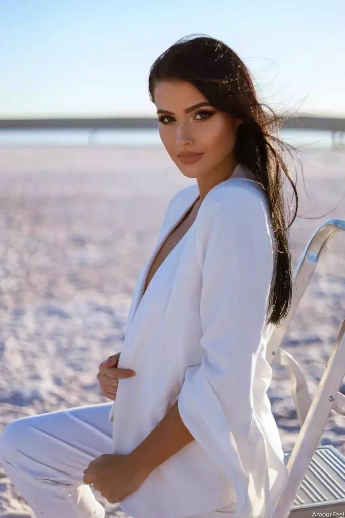 Lyudmila Profile image 6