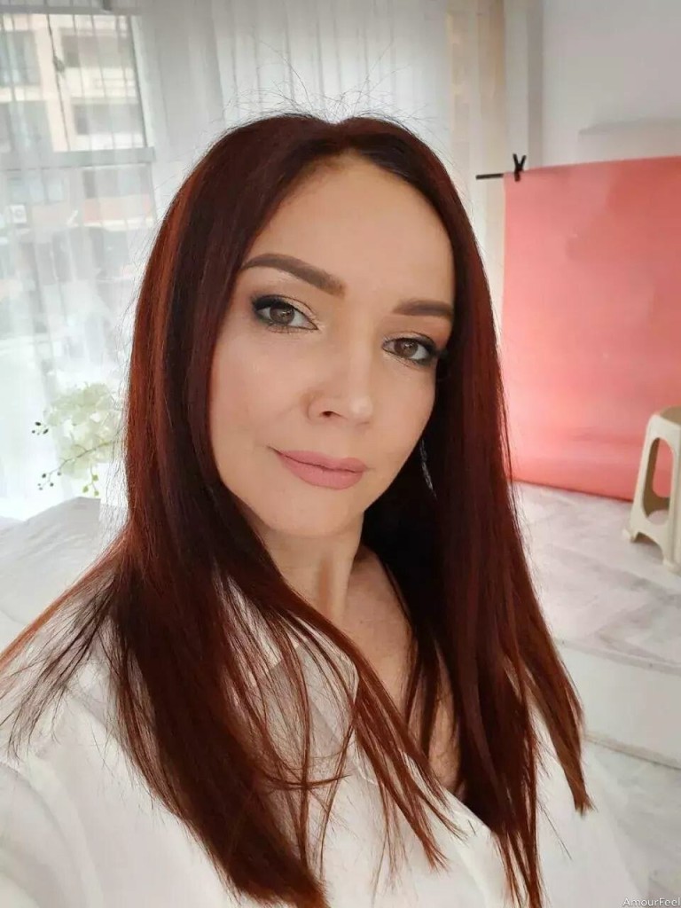 Svitlana Profile image 2