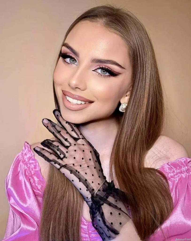 Karina Profile image 1