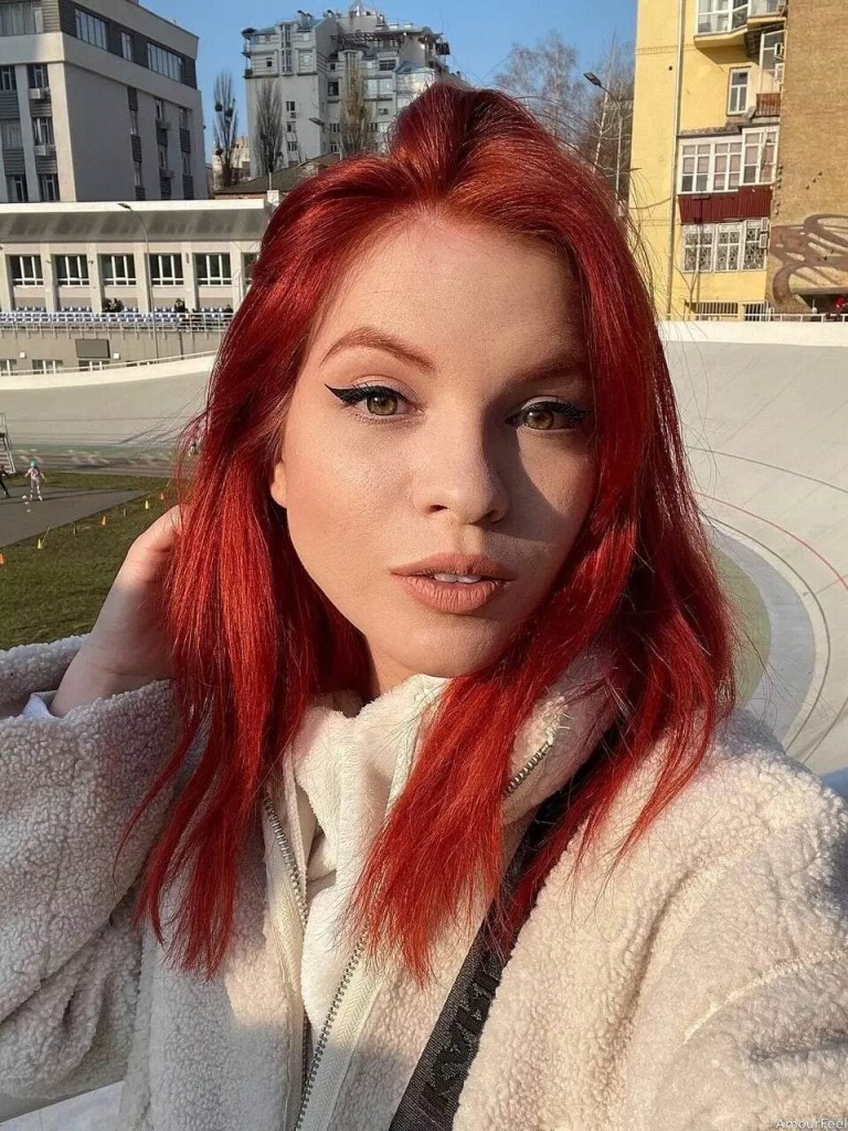 Yuliana Profile image 4