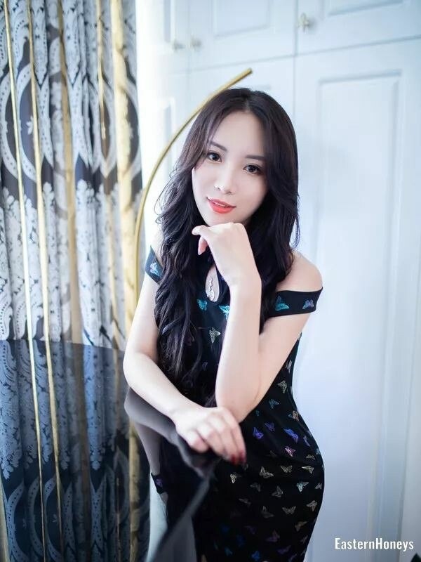 Tongtong Profile image 1