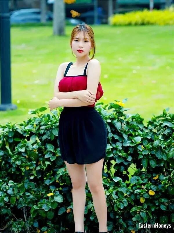 Oralie Profile image 4