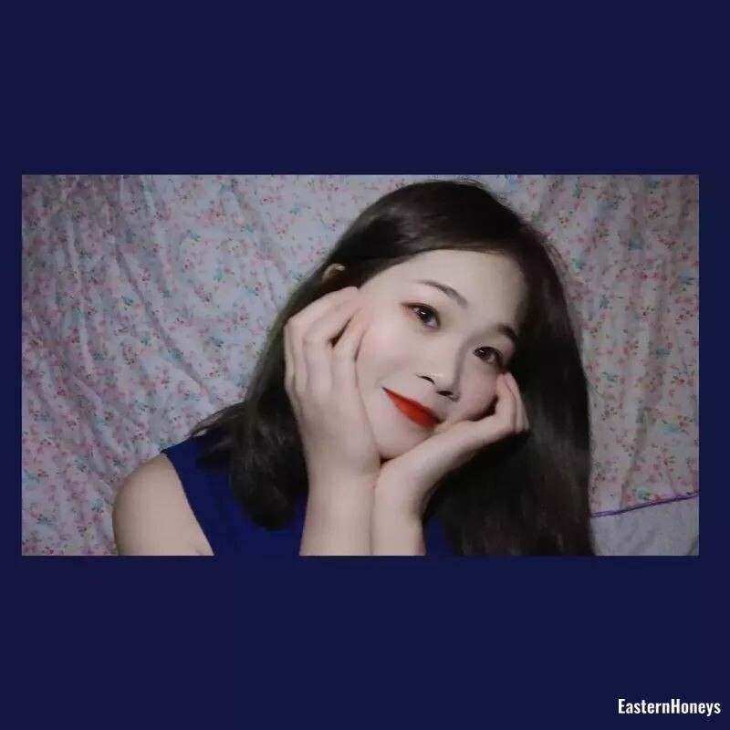 Christina Profile image 3