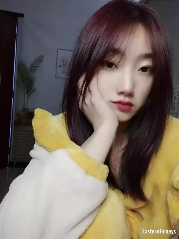 Yueying Profile image 4