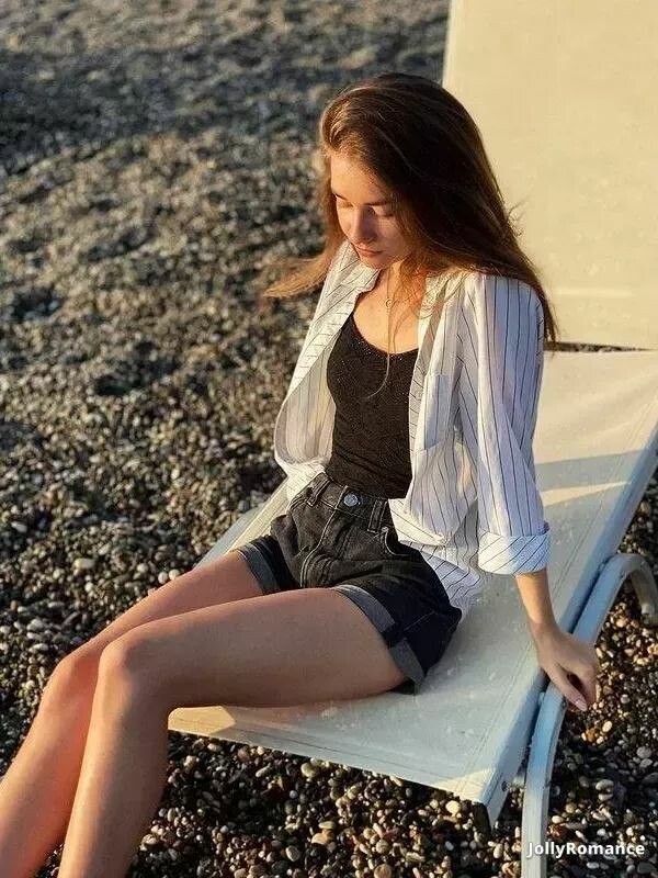 Alena Profile image 3