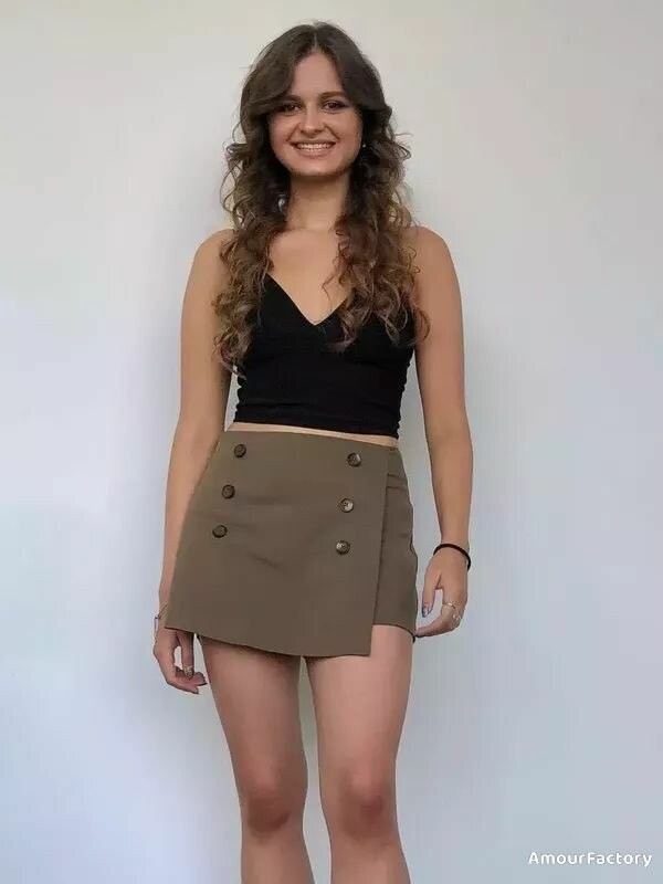 Alina Profile image 5