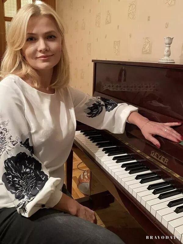 Lyubov Profile image 4