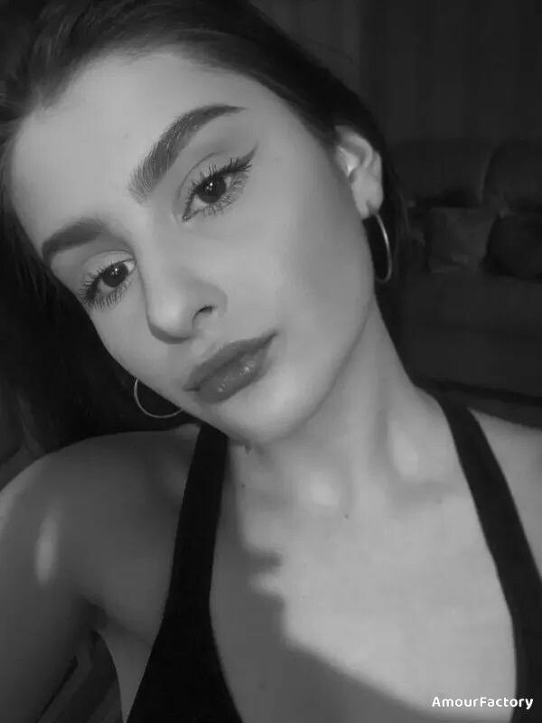 Alisa Profile image 2