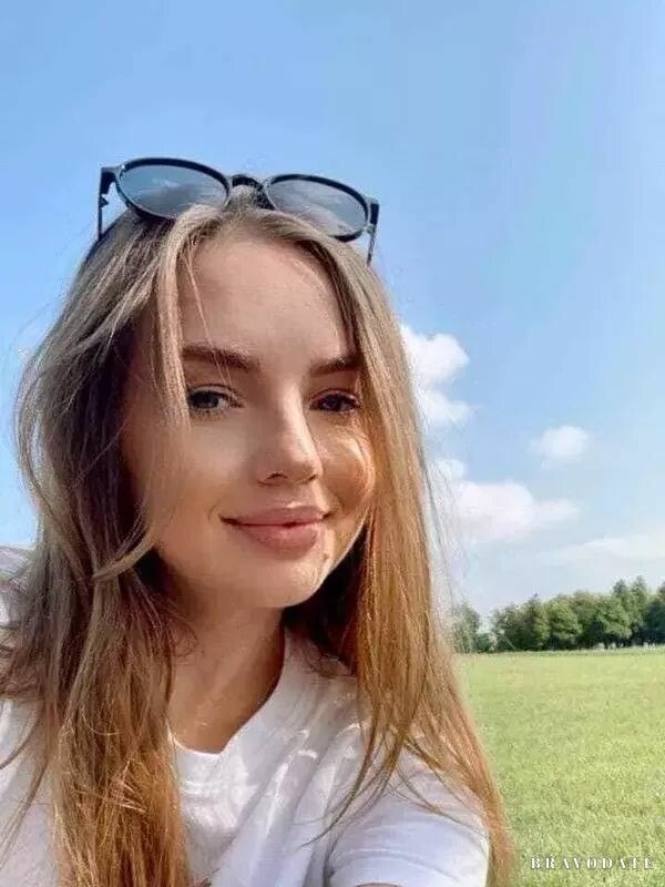 Oksana Profile image 2