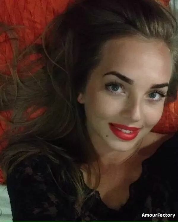 Oksana Profile image 3