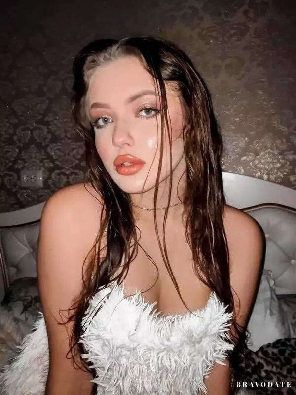 Anna Profile image 3