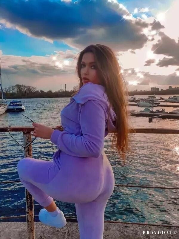 Anna Profile image 1