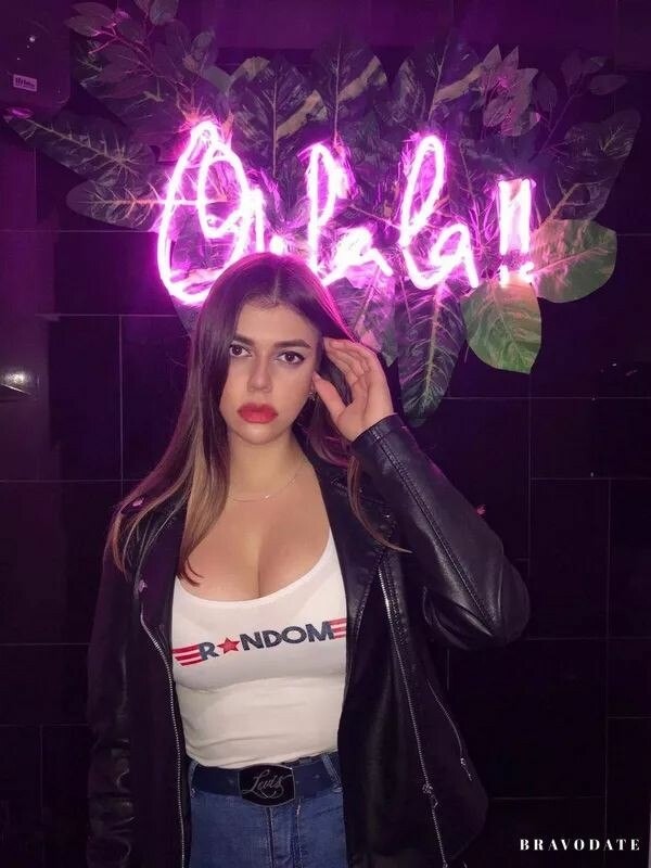 Victoria Profile image 2