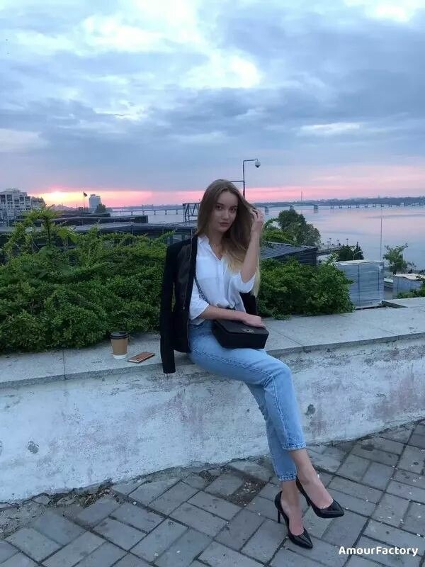 Arina Profile image 1