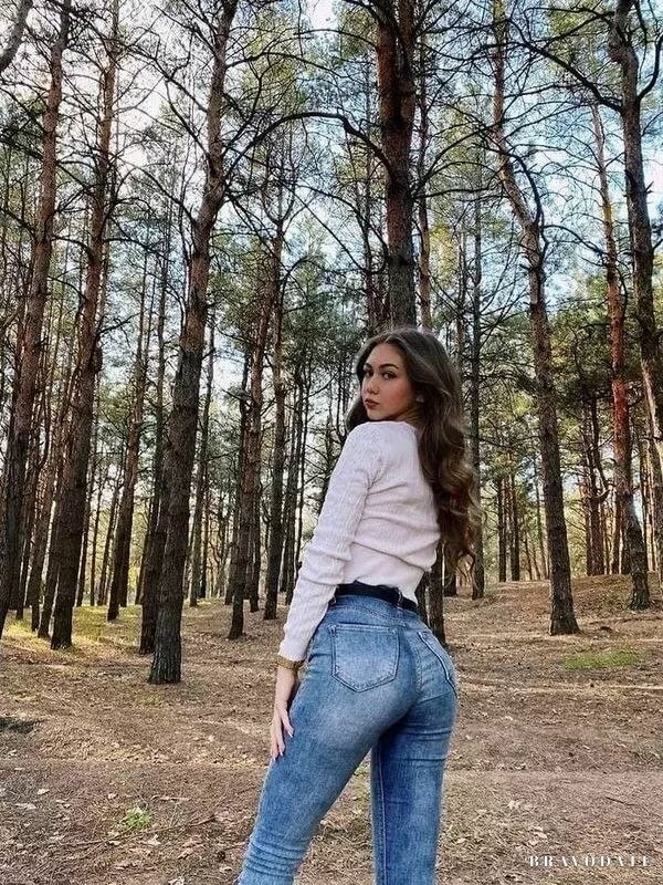 Natalia Profile image 2