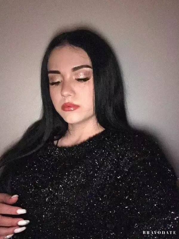 Irina Profile image 2