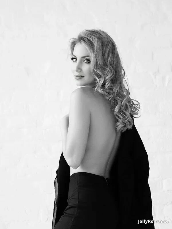 Alina Profile image 1