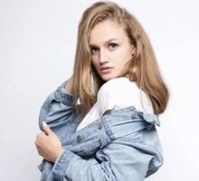 Veronica Profile image 1