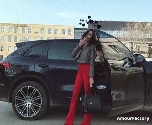 Alina Profile image 1