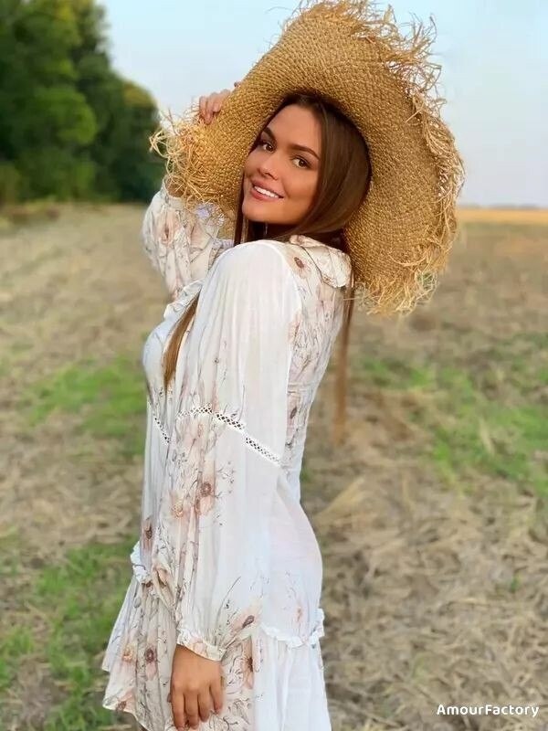 Anna Profile image 3