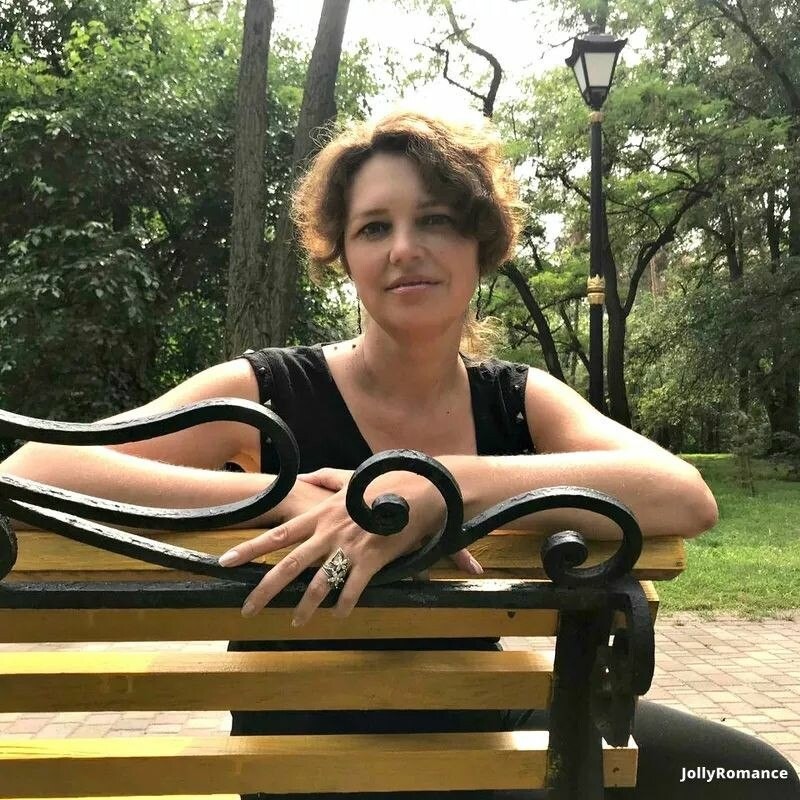 Anna Profile image 1