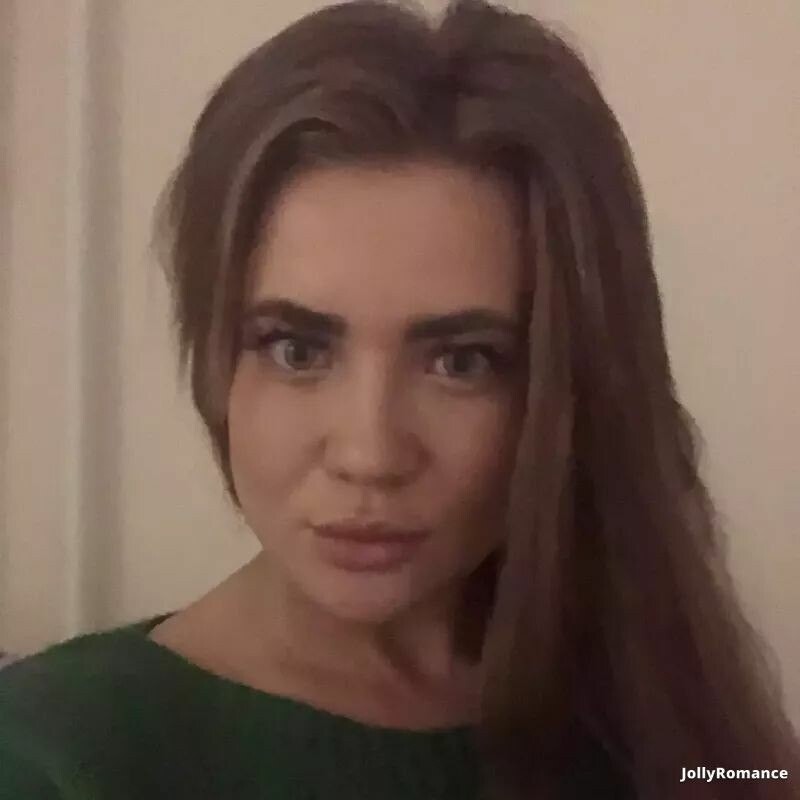 Olena Profile image 2