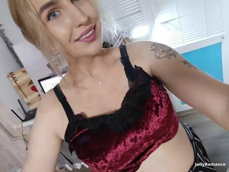 Valeria Profile image 1