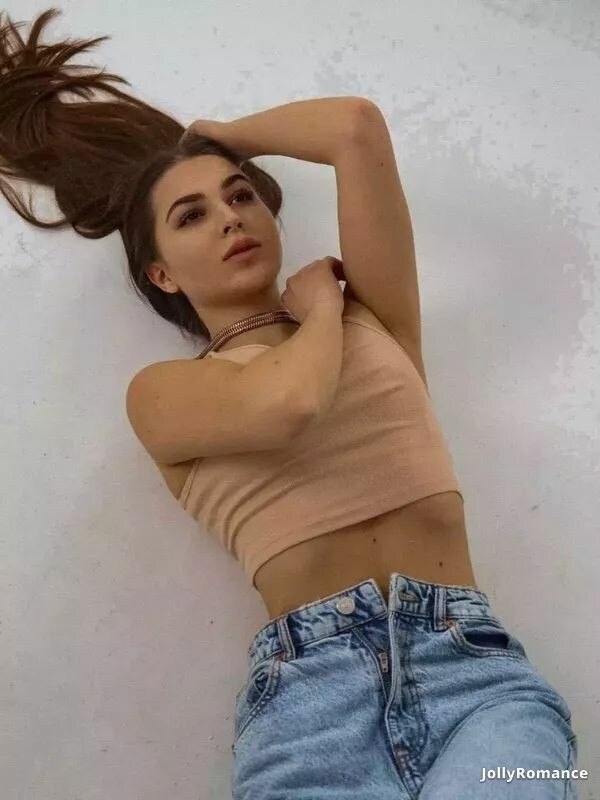 Olena Profile image 3