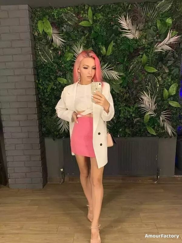 Ekaterina Profile image 2