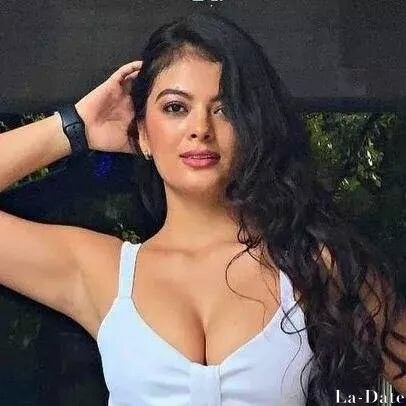 Carolina Profile image 2