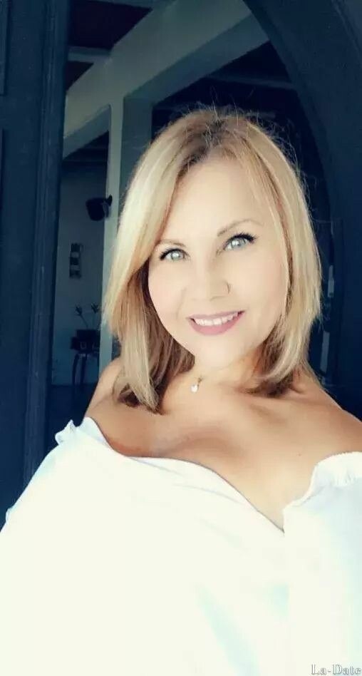 Nadia Profile image 3