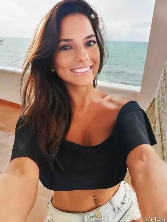 Ynes Profile image 1