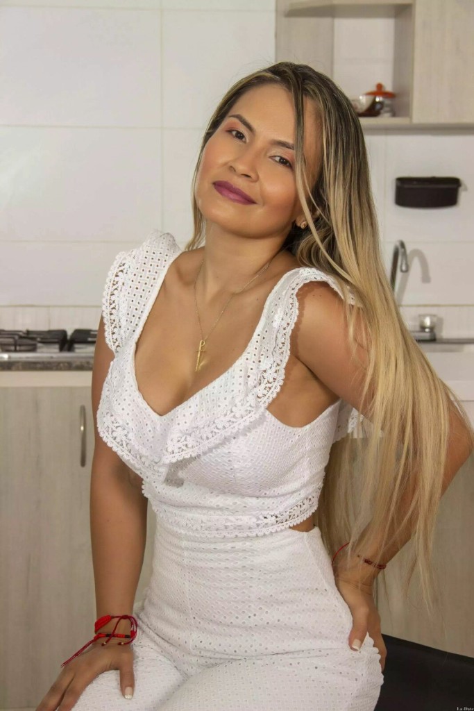 Lari Profile image 2