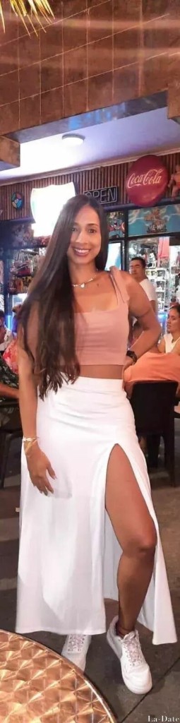 Tatiane Profile image 5