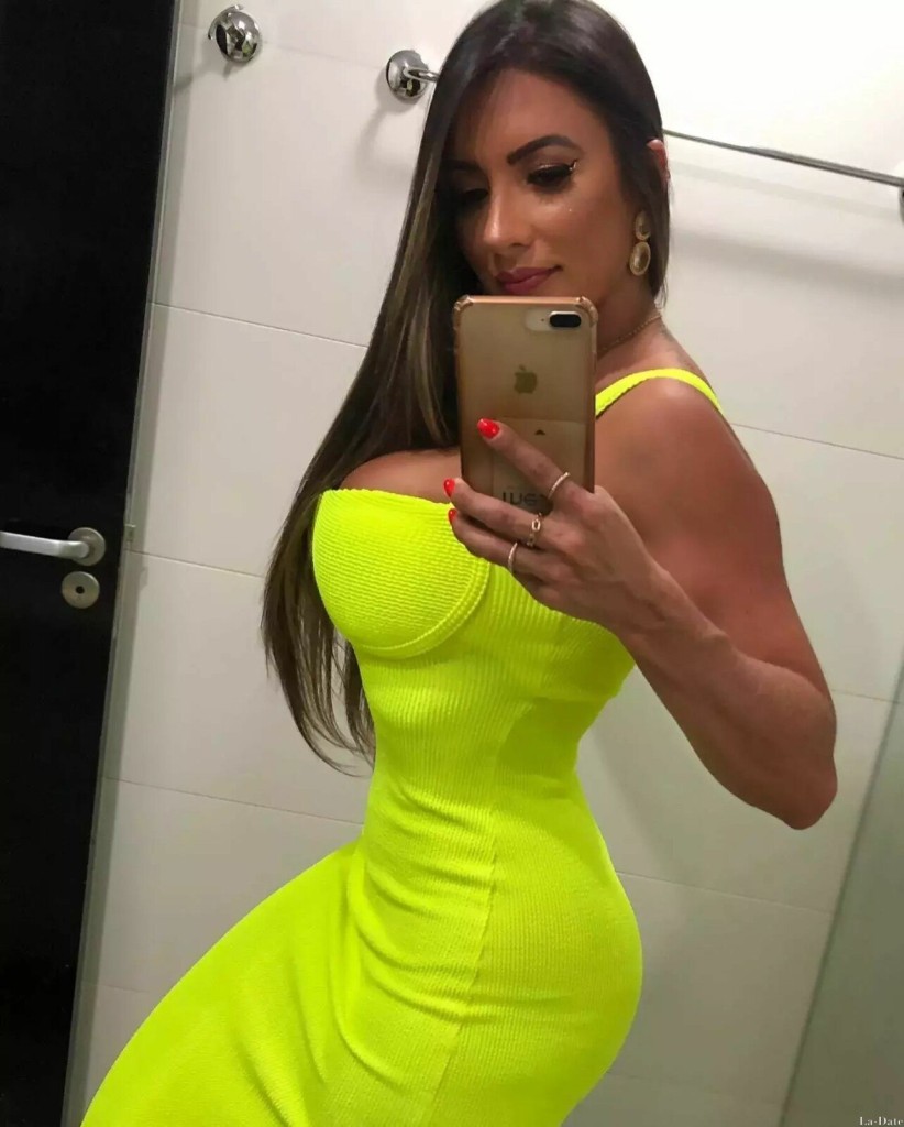 Thays Profile image 5