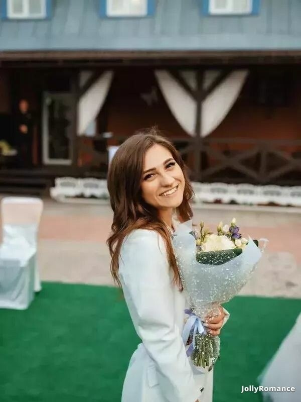 Irina Profile image 2