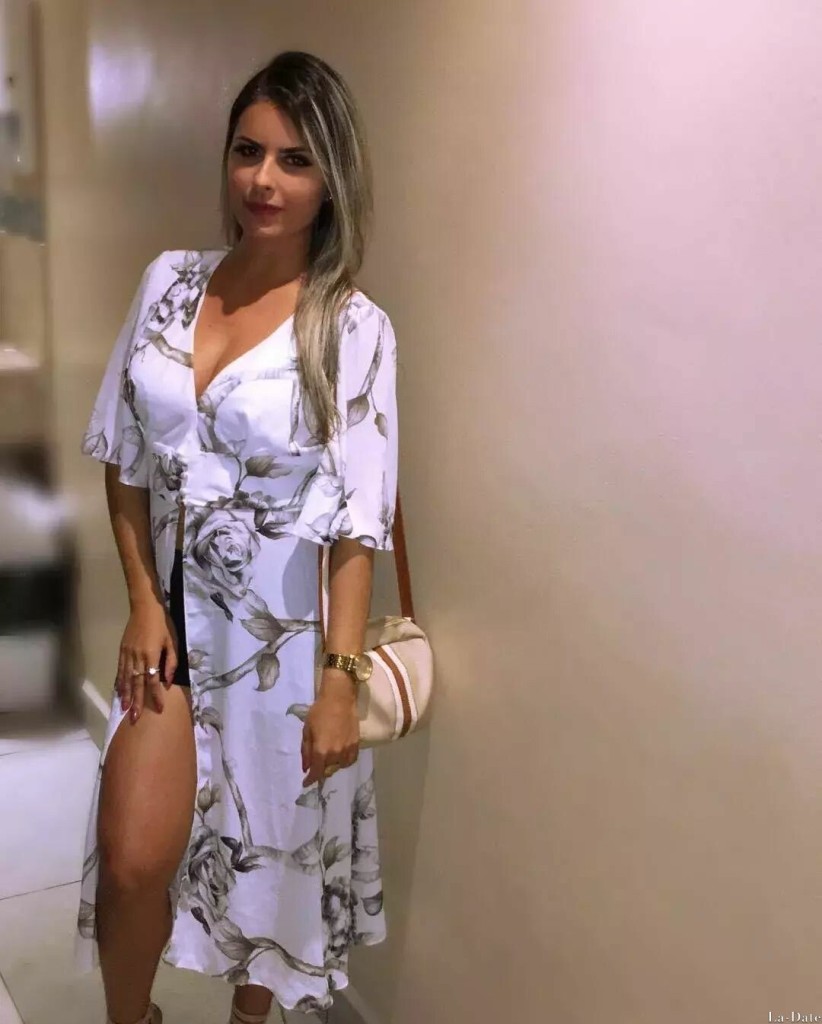 Yuliana Profile image 3