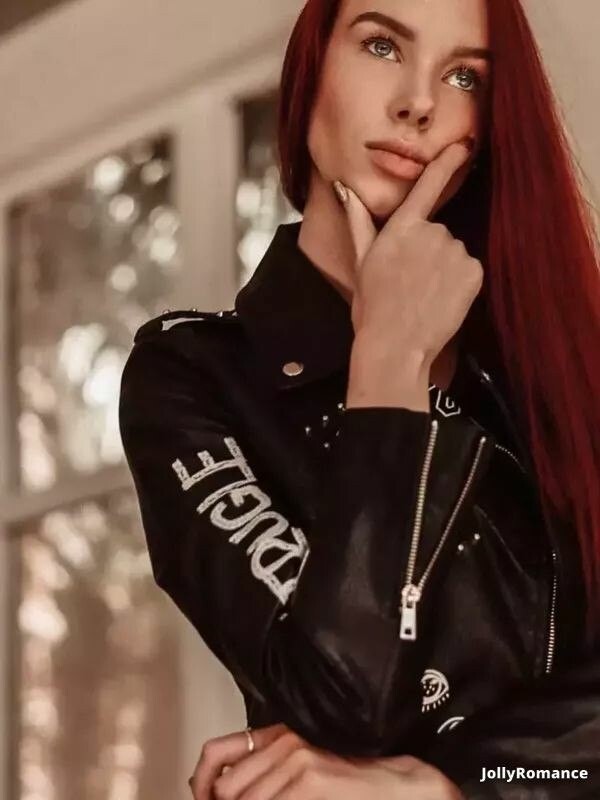 Valeria Profile image 2