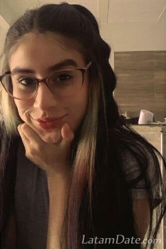 Cindy Profile image 3