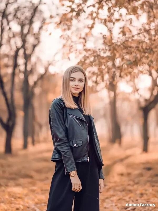 Anna Profile image 2