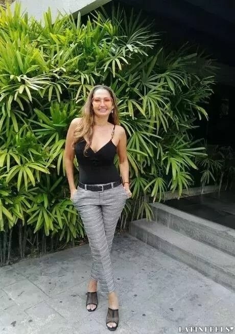 Valentina Profile image 1