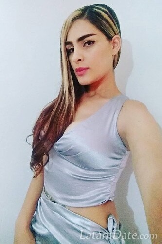 Fernanda Profile image 2