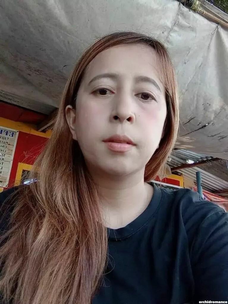 Marylyn Profile image 3