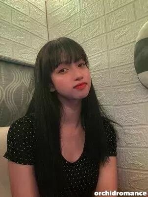 Carla Profile image 4