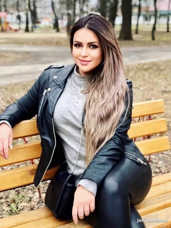 Valentina Profile image 2