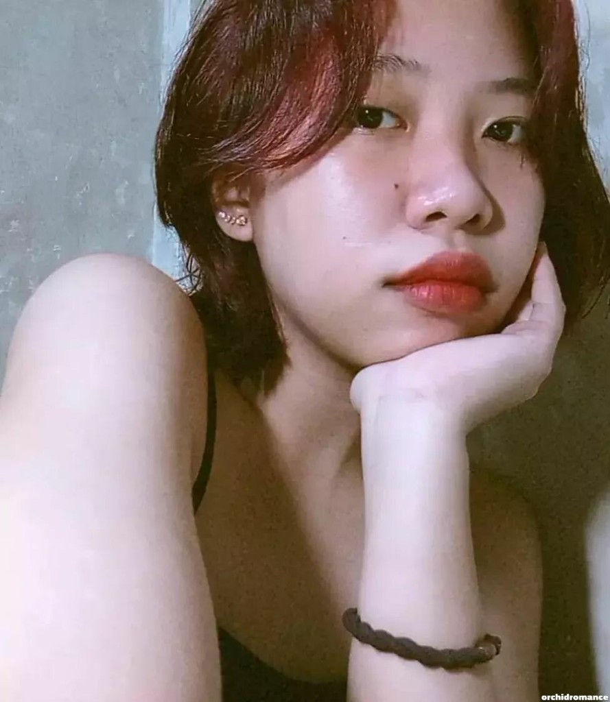 Febbie Profile image 2