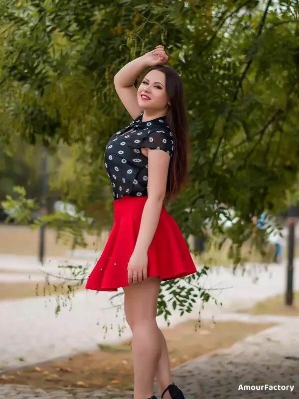 Angela Profile image 4